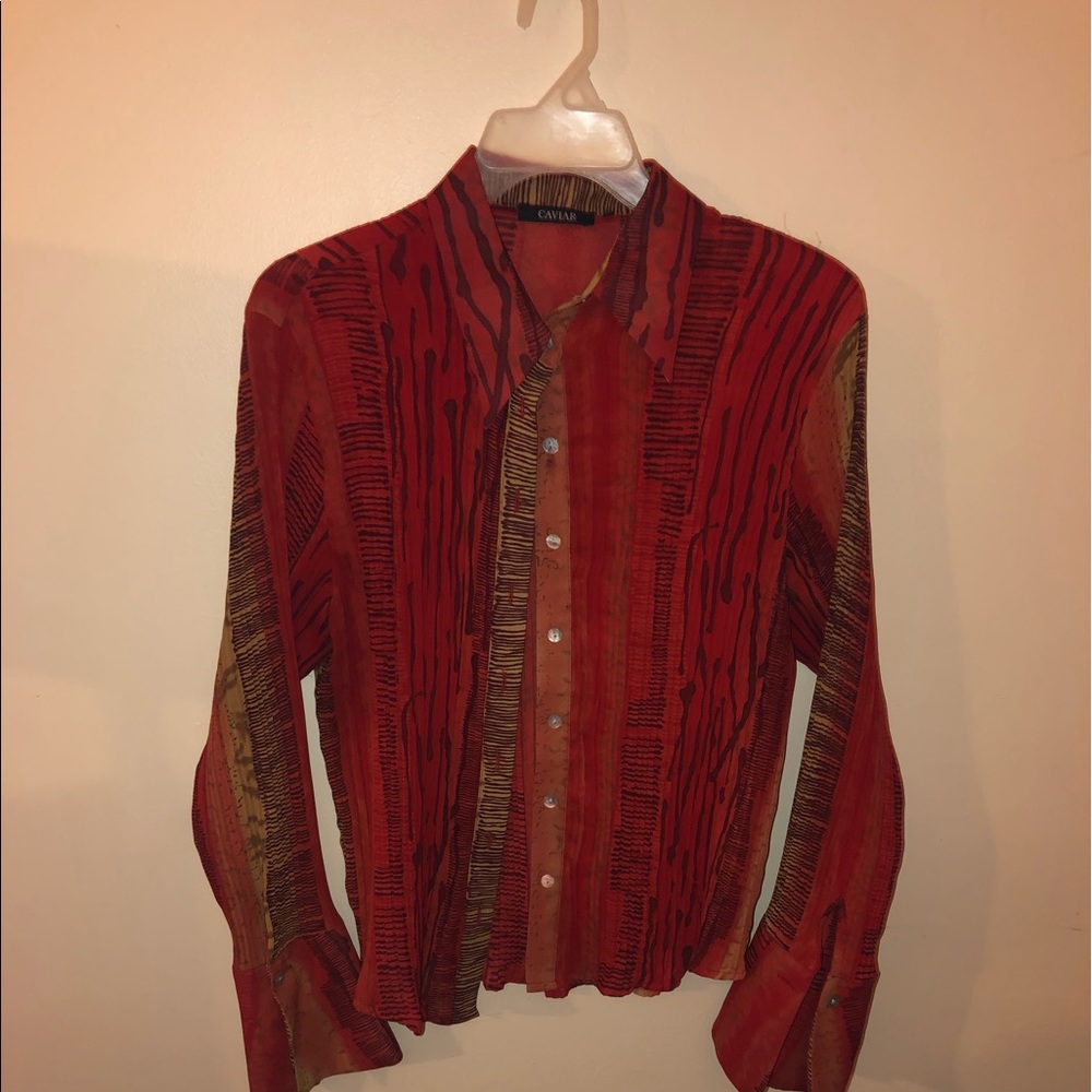 Caviar size large button down blouse